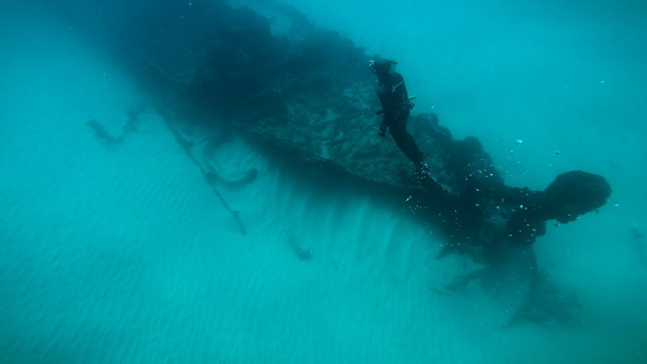 Barco afundado - Caça submarina(Faro)