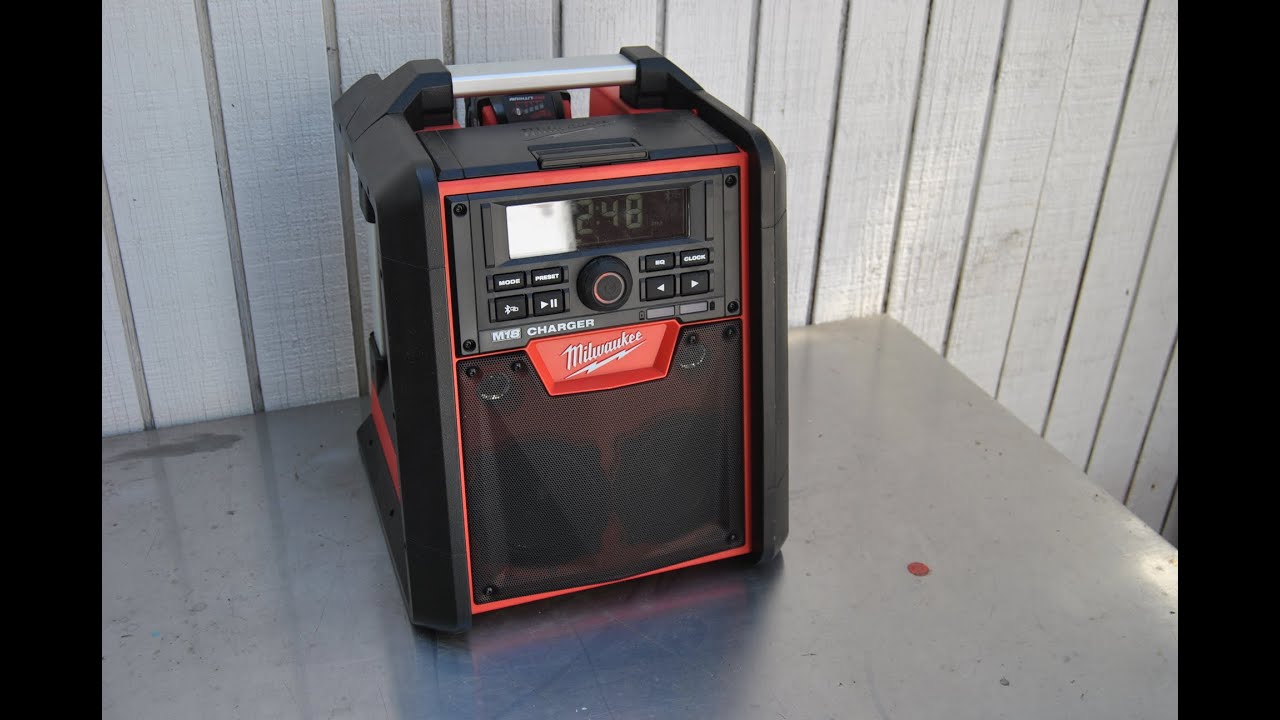 Milwaukee M18 Jobsite Radio/Charger 2792-20 Review