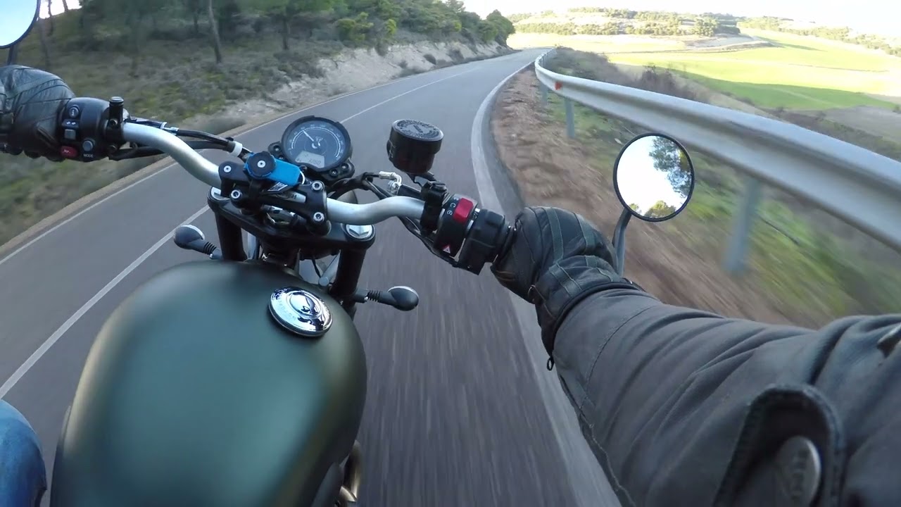 Triumph Scrambler 900 - Quick and Cold Ride [RAW Sound]