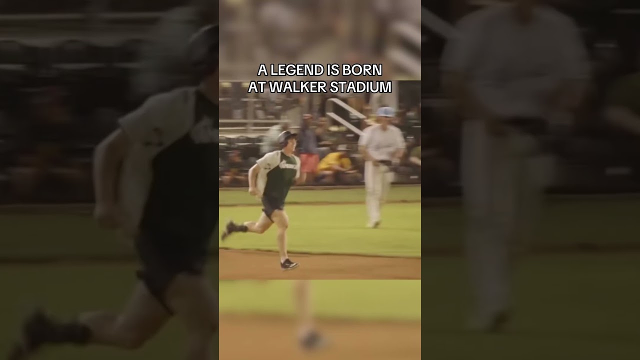 No way a random fan hit a 2-run 💣 🤯