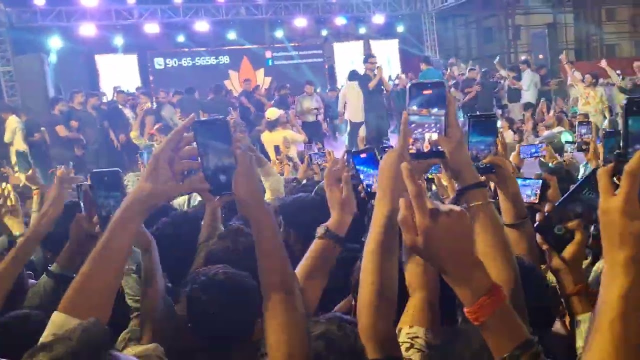 @ElvishYadavVlogs 