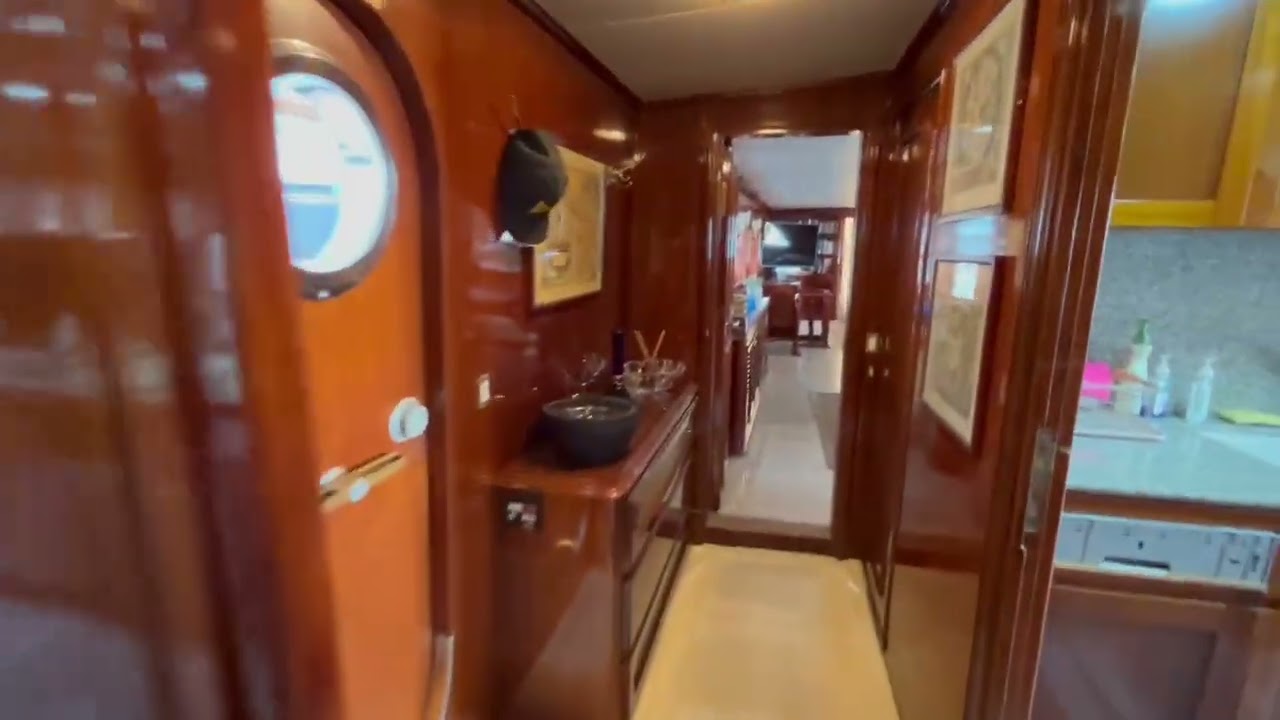 CRN 40m 1975/2024 for sale in Athens