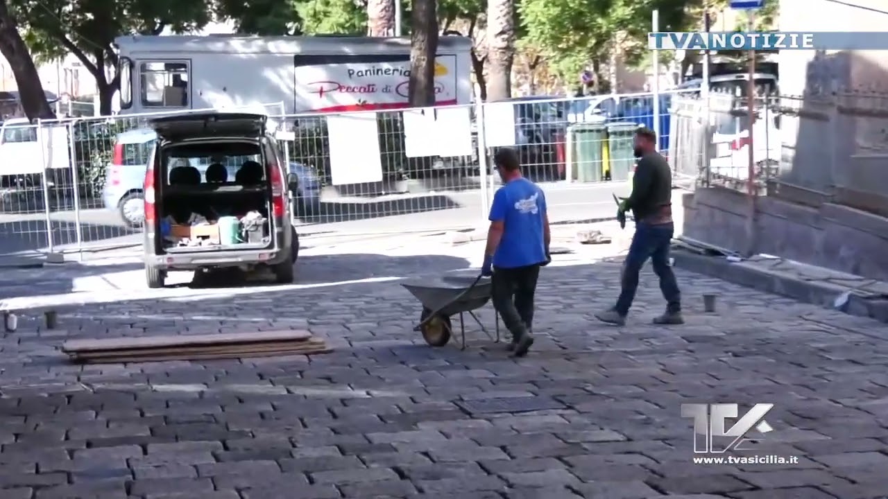 Adrano. Allestito il cantiere per i lavori di regimazione delle acque tra via Roma e via Sant’Antoni