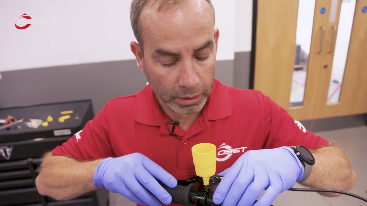 OSET TXP20/24 TUTORIAL 11. BLEEDING THE BRAKES.