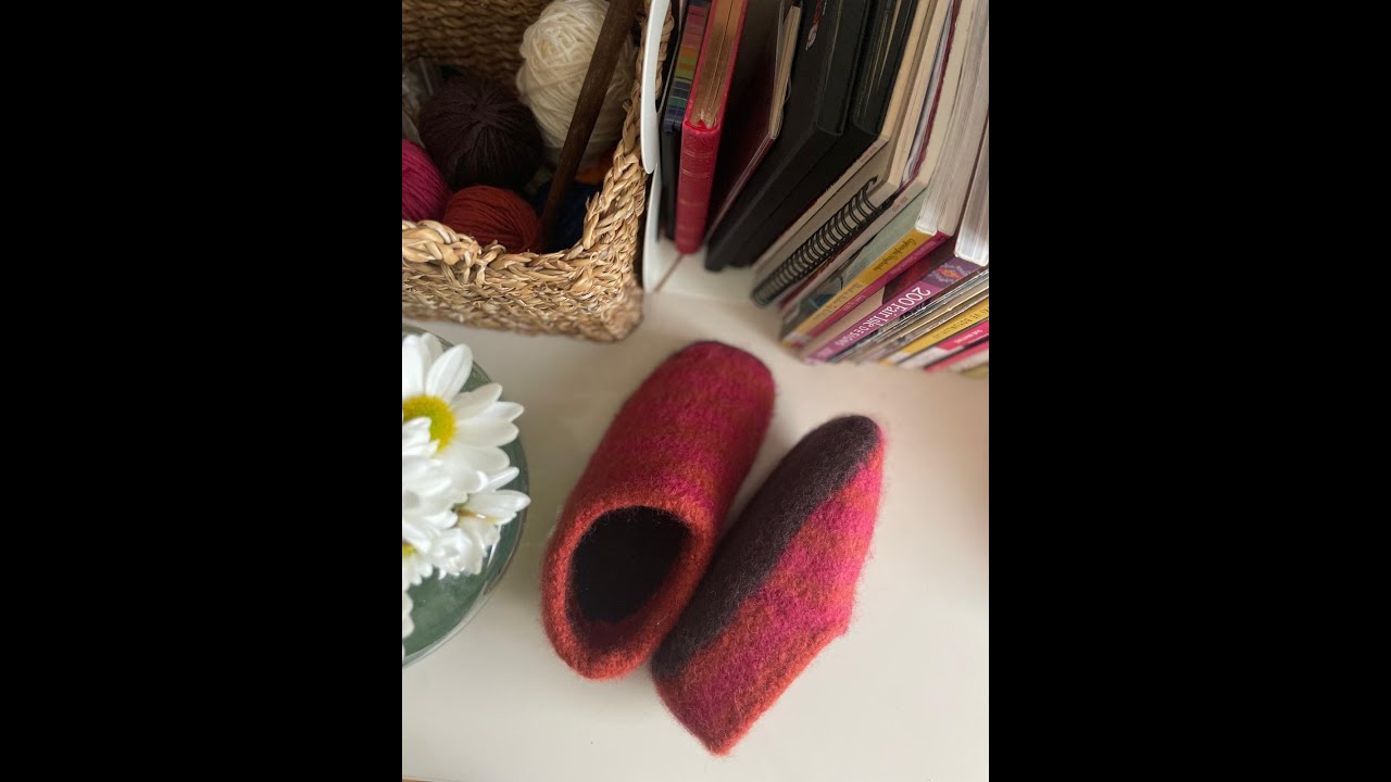 FeltedKnit(keçeleştirme)tekniği.Sailor Slippers #sailorslippers#anniesews