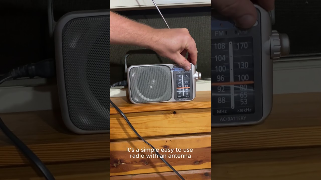 Panasonic Portable AM / FM Radio, Battery Operated Analog Radio, AC Powered, Silver (RF-2400D)
