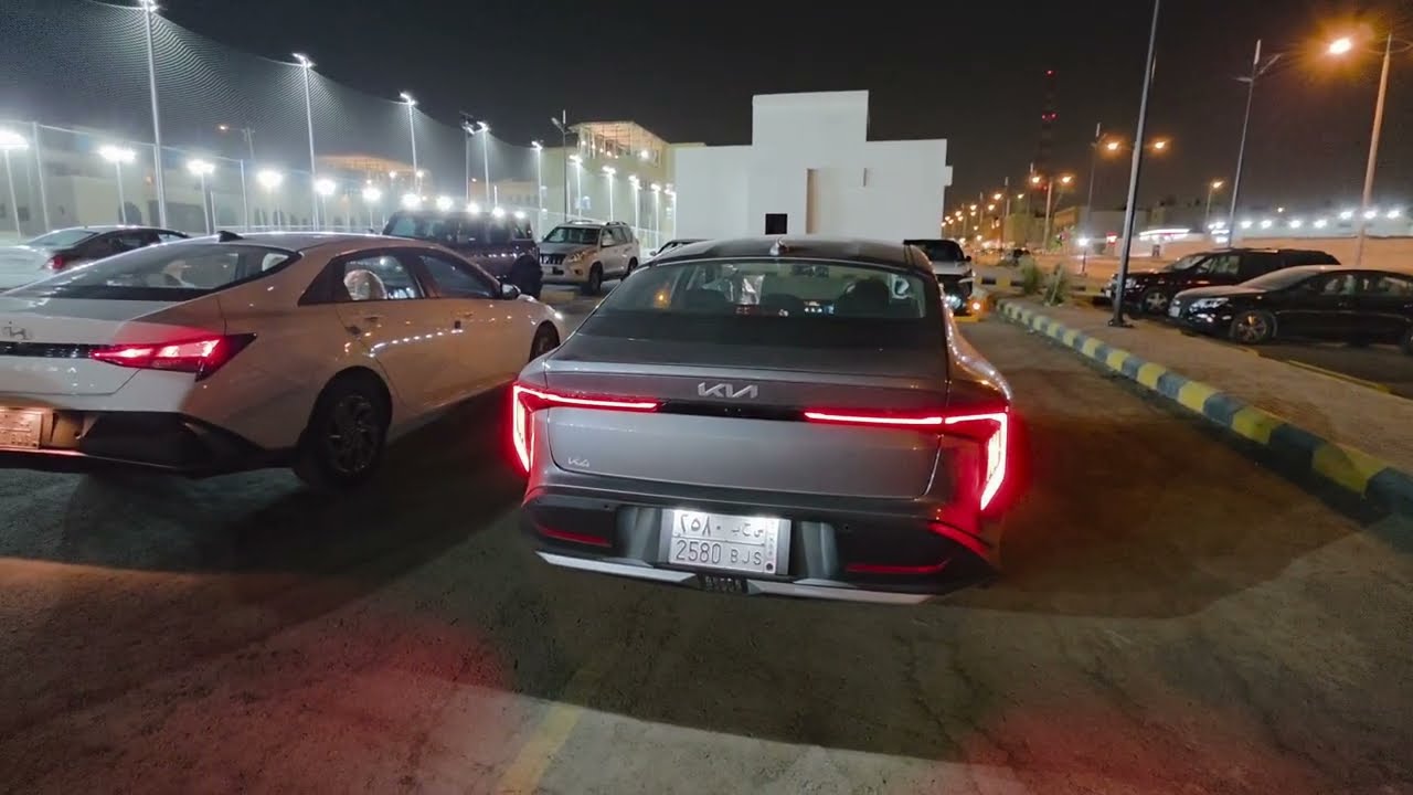 كيا كي ٤ + هونداي النترا تجربة قيادة hyundai elantra vs Kia k4