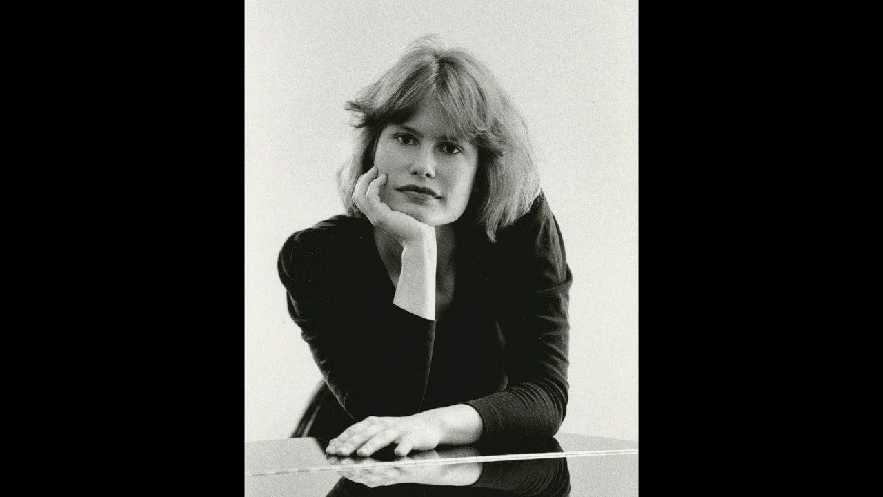 Schumann: Abegg Variations op. 1 — Márta Gődény, piano