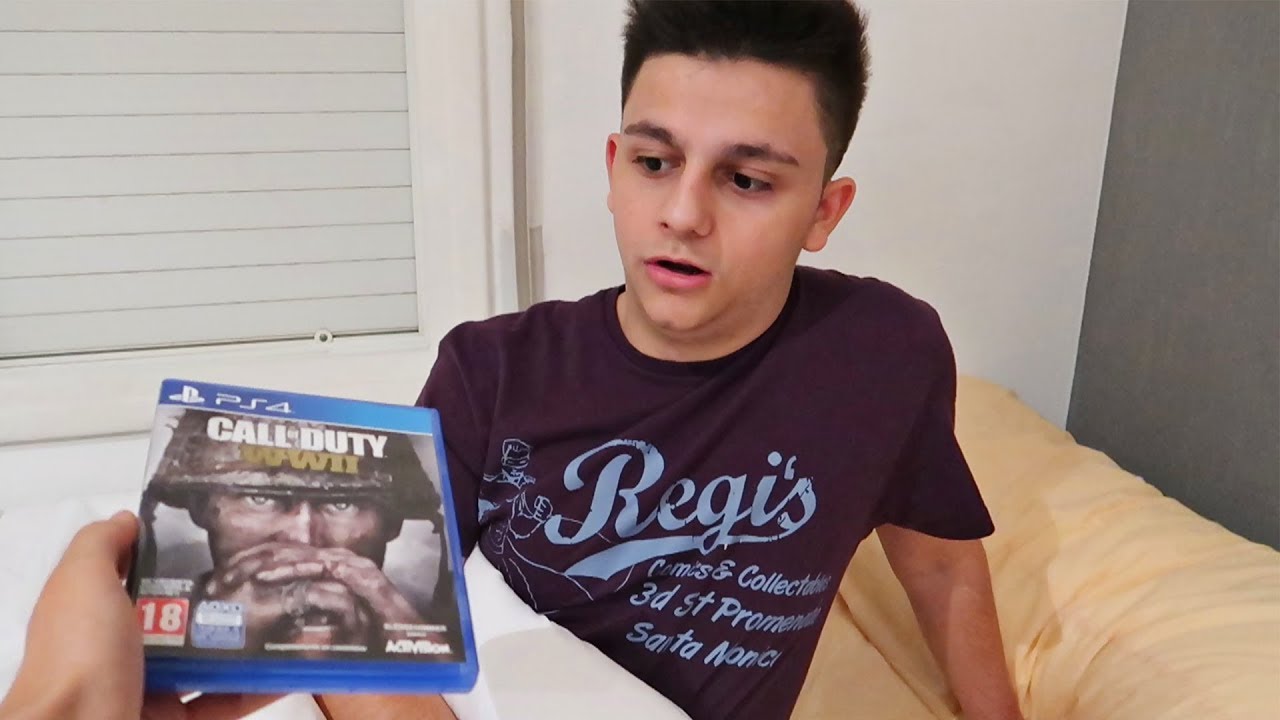 REGALANDO POR SORPRESA EL COD WW2 A MIS AMIGOS