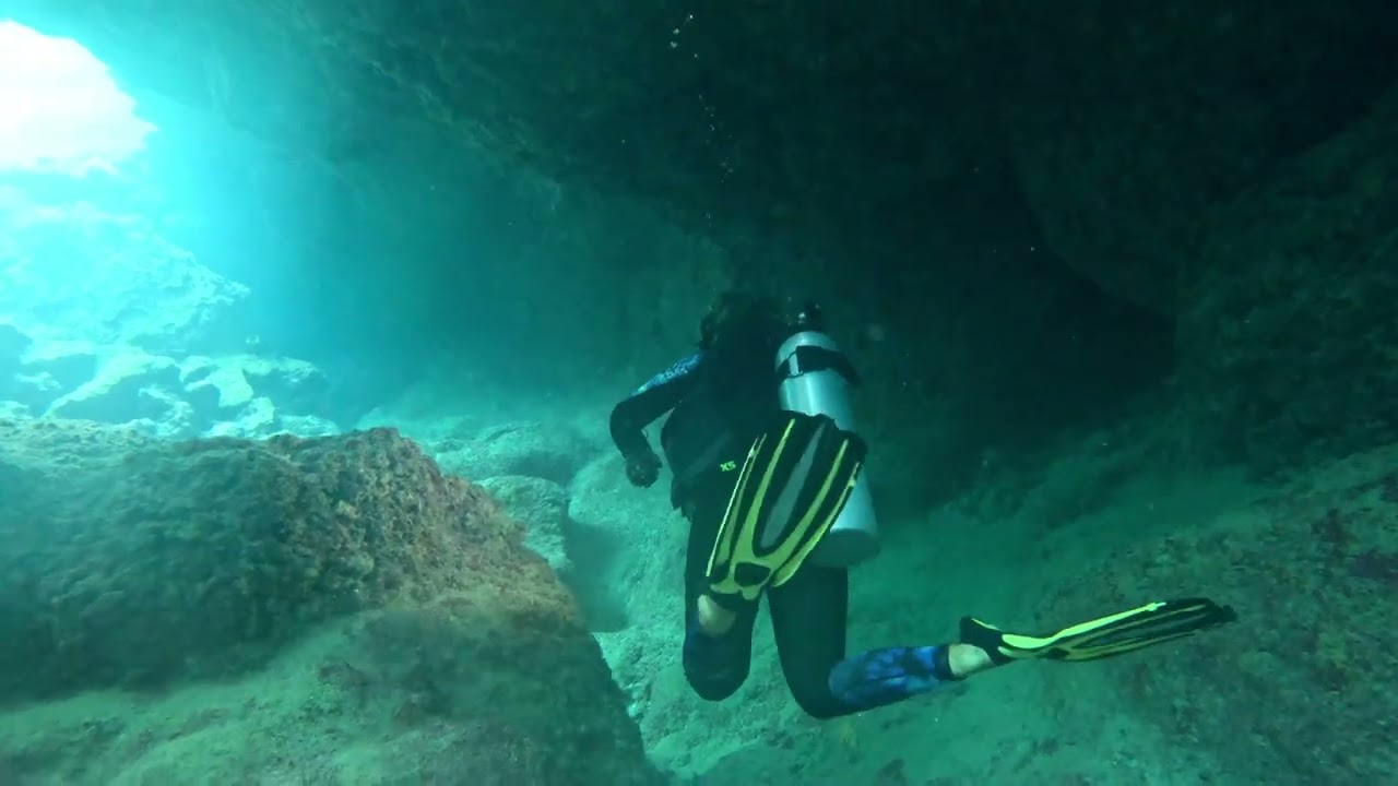 Niue Diving Through Chasms and Caves
