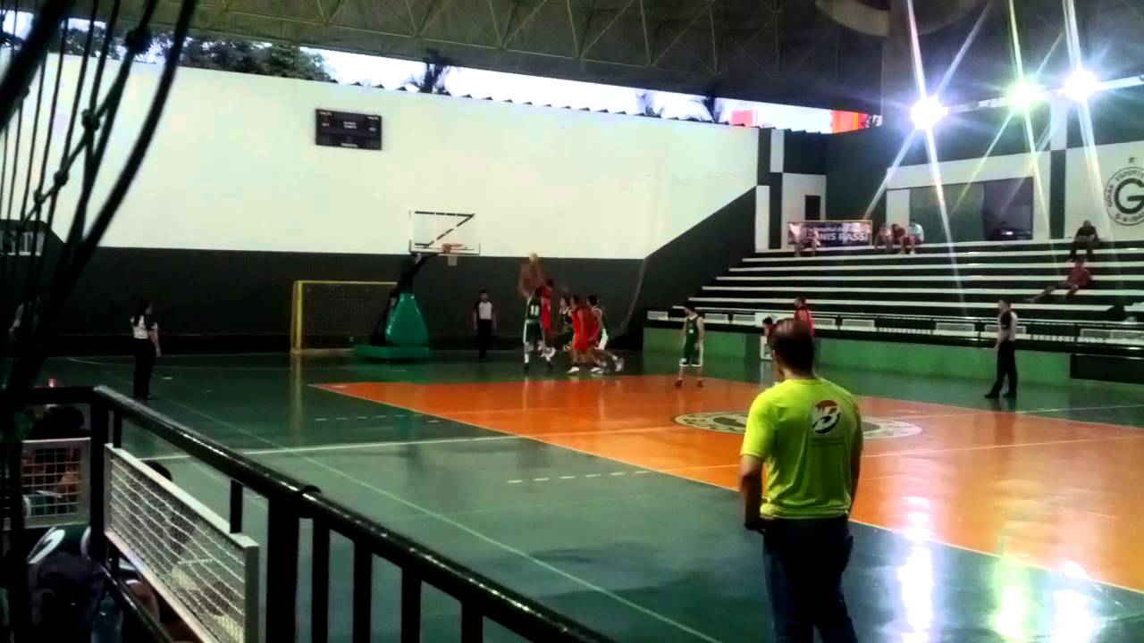 Goiás E.C. Basketball x Mozarlândia / Dunk