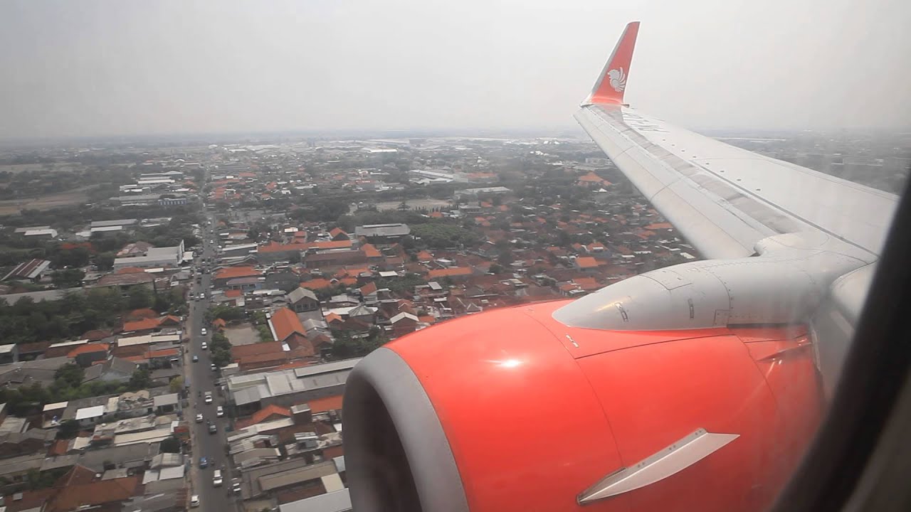 Lion Air PK-LGP landing at Juanda Airport in Surabaya