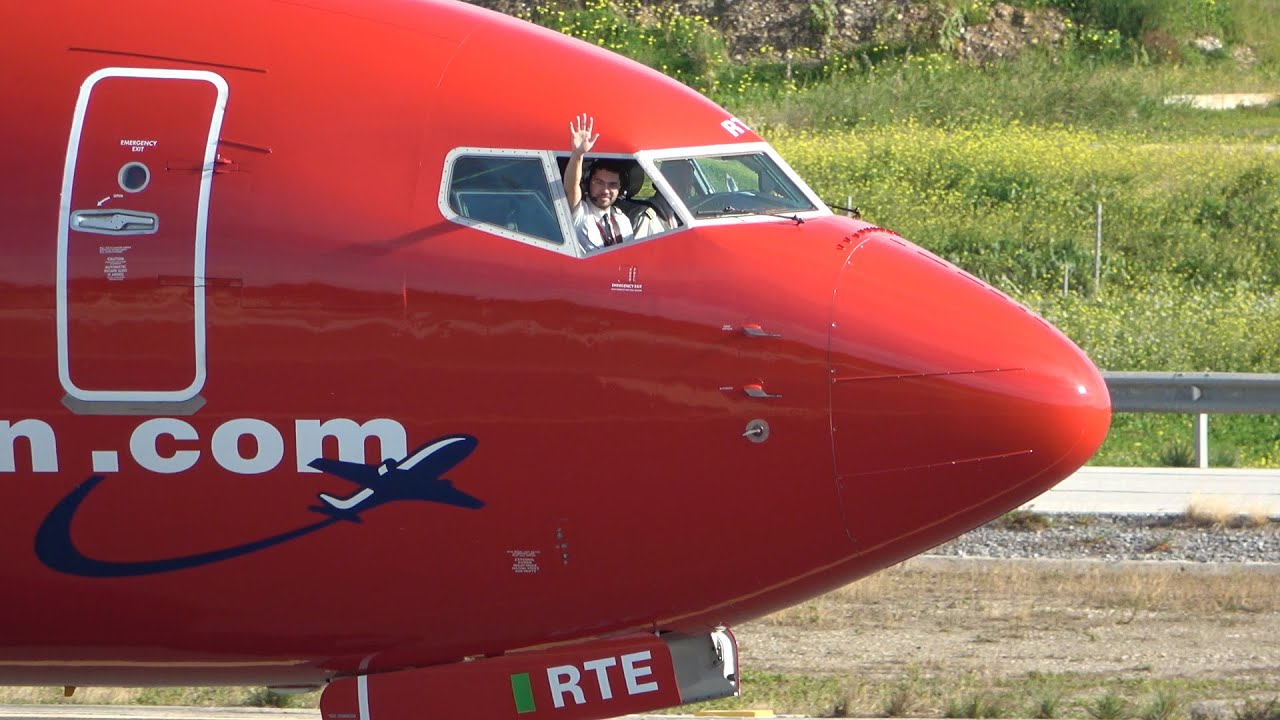 Pilot Salute Norwegian SE-RTE - Malaga Airport (AGP/LEMG) Costa del Sol - 08/01/25
