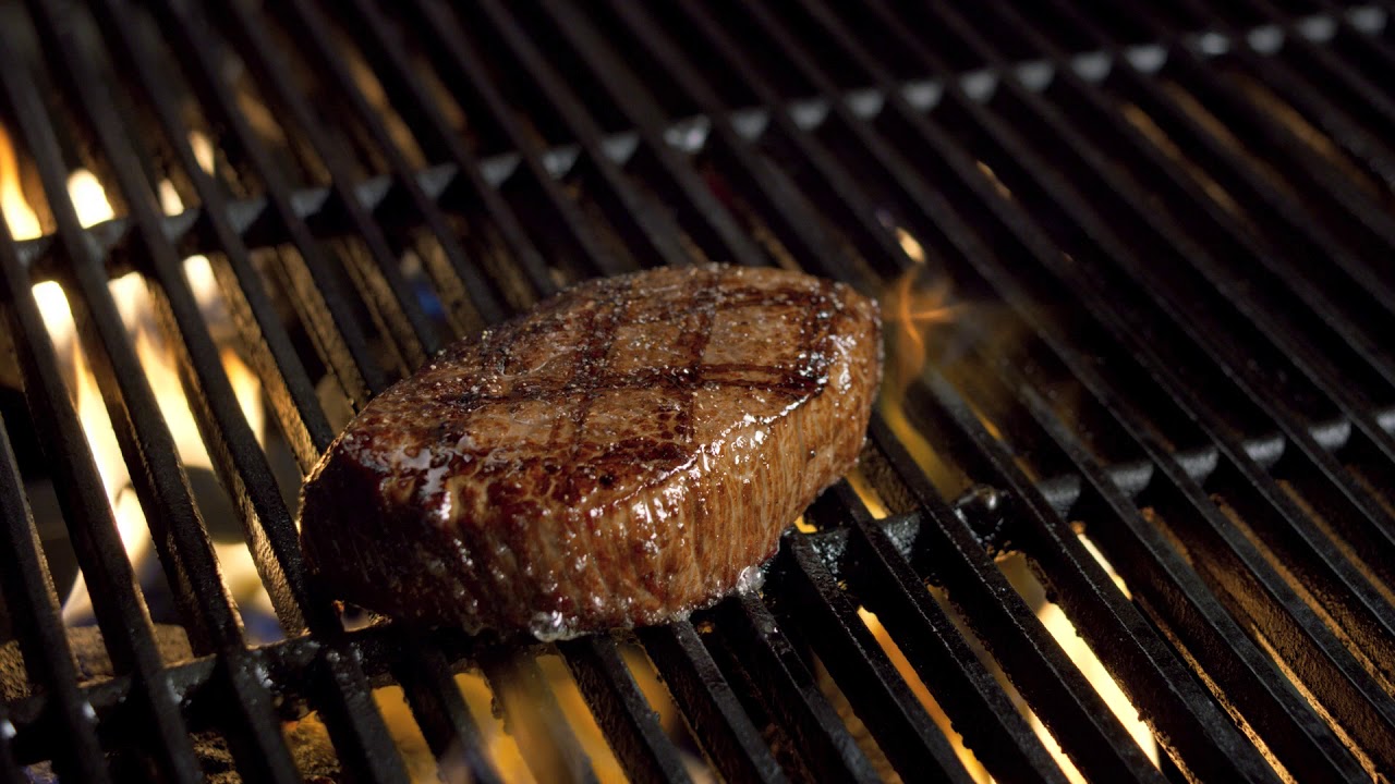[ASMR] Soothing Grill Sounds – Sizzling Steak