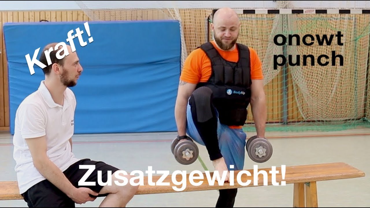 Ist Kraft Training auch mit wenig Gewicht möglich?Gewichtsweste, Kurzhantel, Turnbank und gute Laune