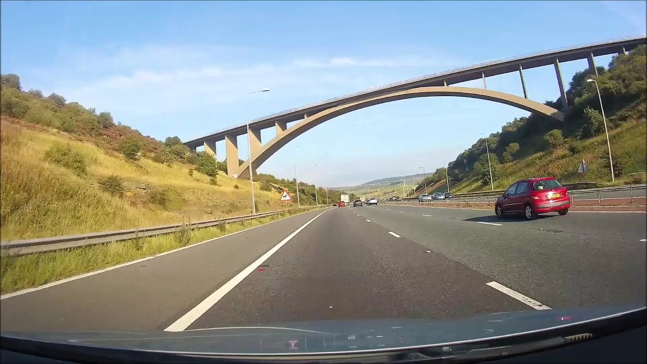 Driving in the UK - M62 & M621 - Manchester to Leeds