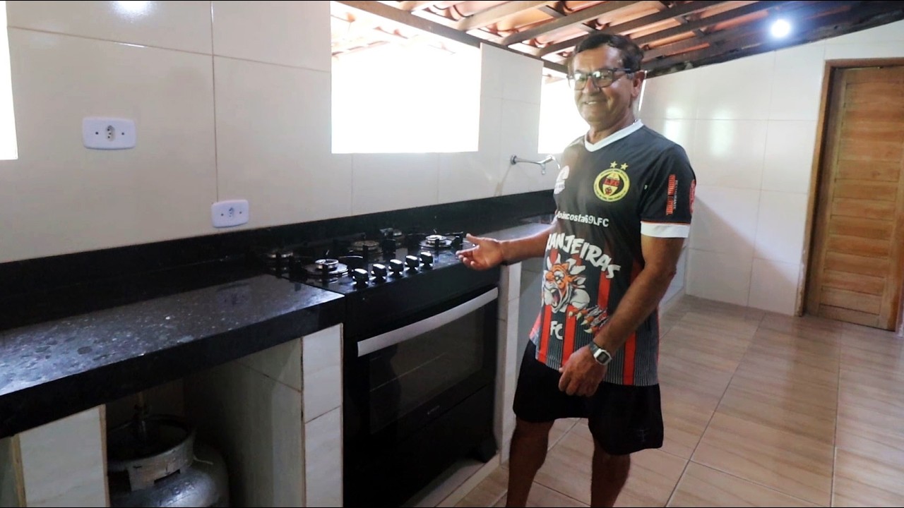 REVISTIMENTO DO BALCÃO DA PIA FINALIZADO