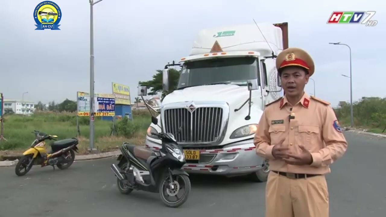CLIP CẢNH BÁO ĐIỂM MÙ XE Ô TÔ DO PHÒNG CSGT - CÔNG AN TP.HCM THỰC HIỆN - PHẦN 1