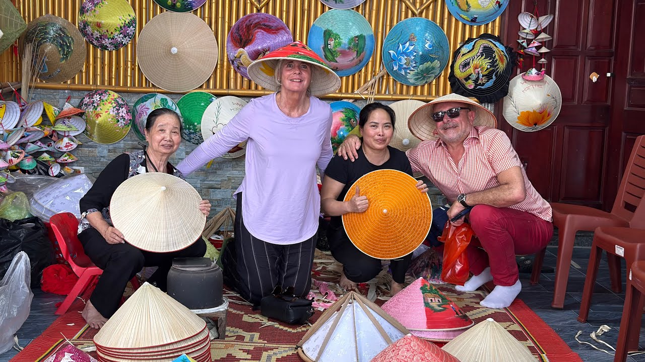 Visites des villages artisanaux d’Hanoi avec Martine et Alain (https://soleildorevoyage.com)