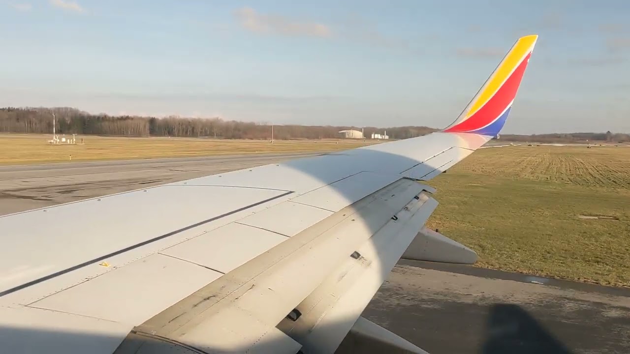 Southwest Airlines Boeing 737-700: MCO-SYR | Landing