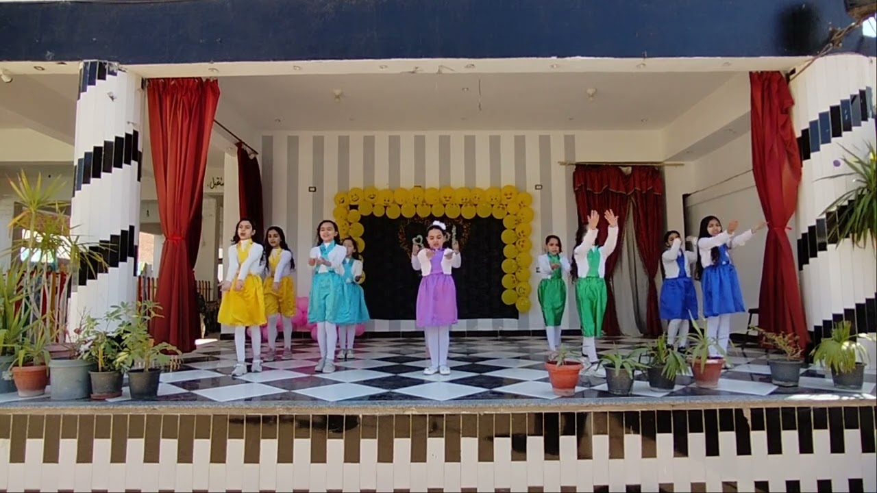 عيد الام مدرسة التربية الحديثة