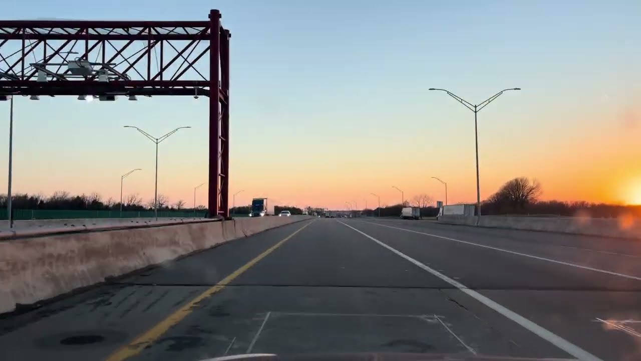 Golden Hour Cruising 🌅🚗 #GoldenHour #RelaxingDrive