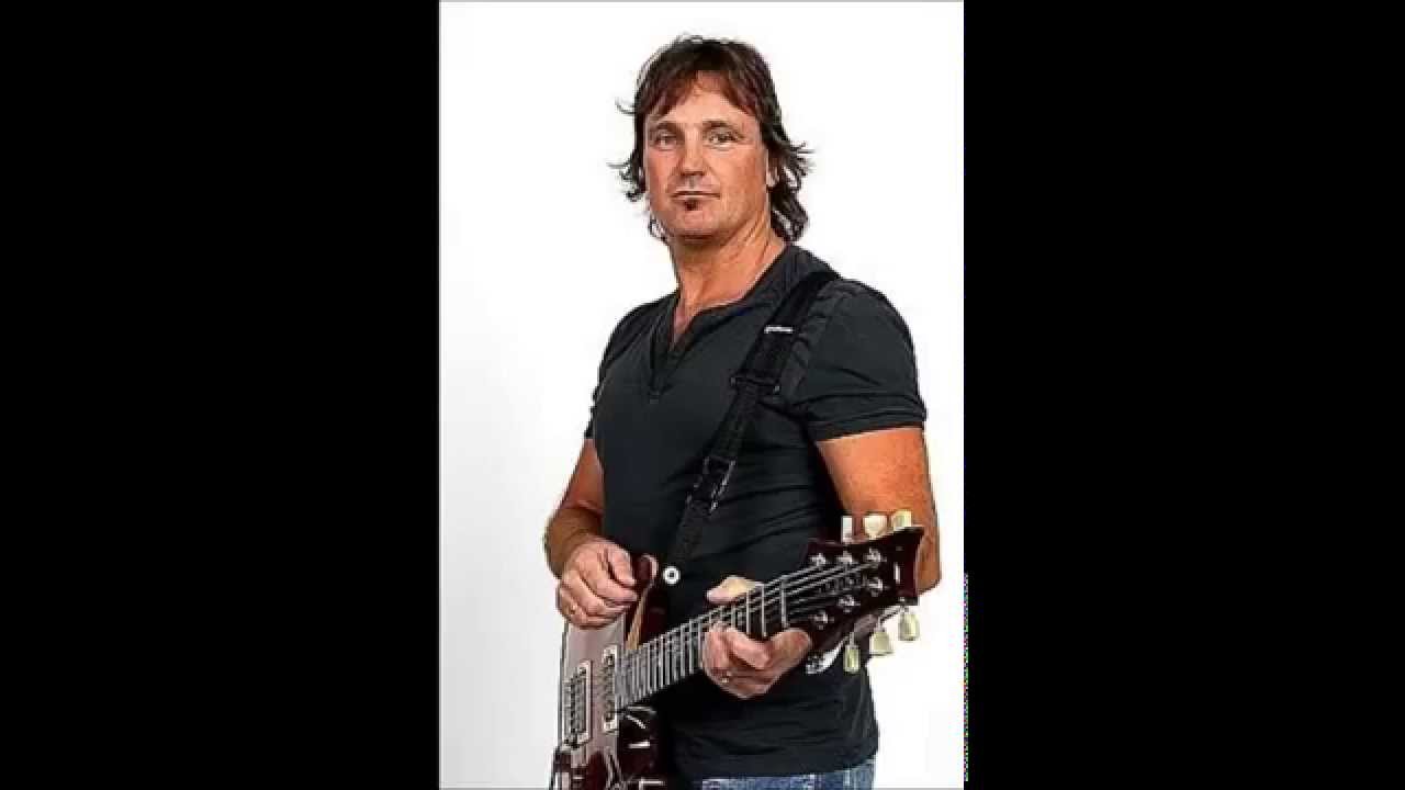 Mick McConnell (Smokie) - Keep On Turning
