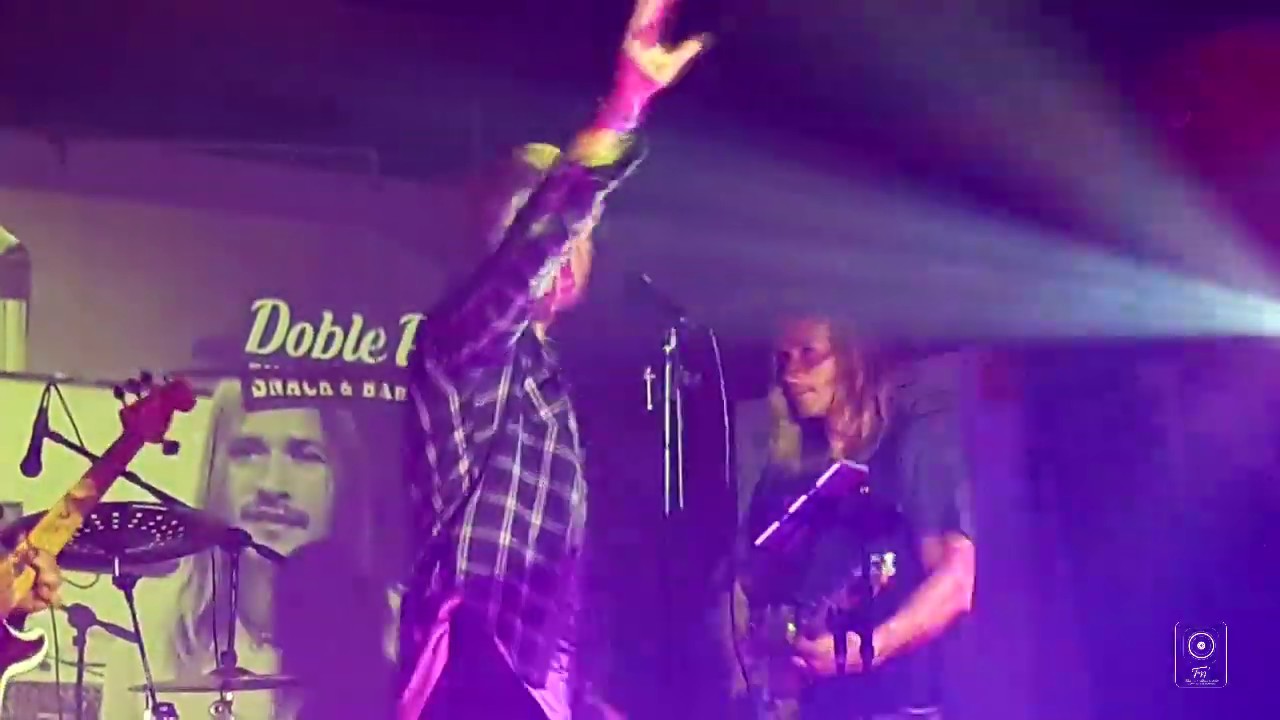 Monoplasma en vivo