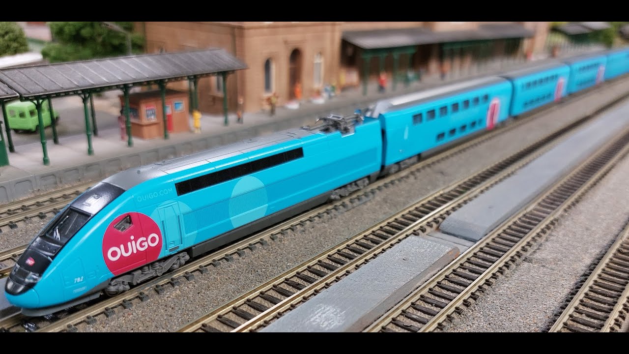 Tren de Alta Velocidad de dos pisos Ouigo de Kato