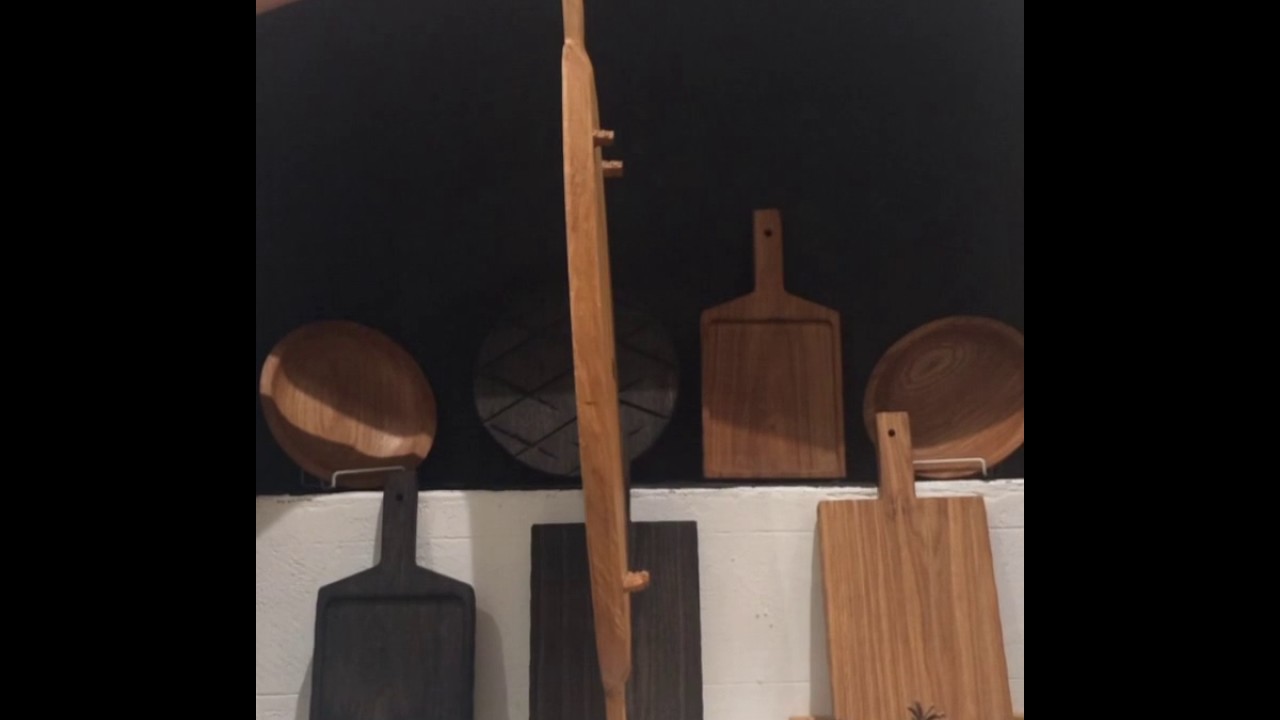 SMALL OVAL TRAY WITH HANDLES