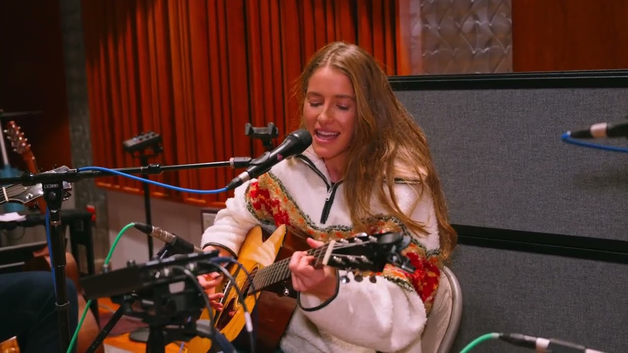 Caroline Jones - You're It For Me, Honey. (Stripped Sessions)