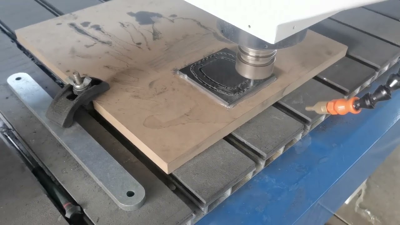 Hobby CNC Router Machine Cutting Leather