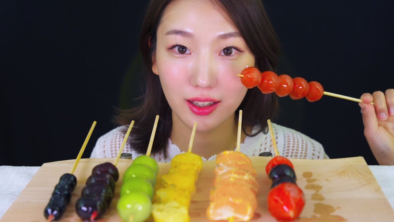 [ASMR] 교정기 떼고 첫 탕후루 도전! | 왕가 탕후루 종류별로 아삭아삭 🍓