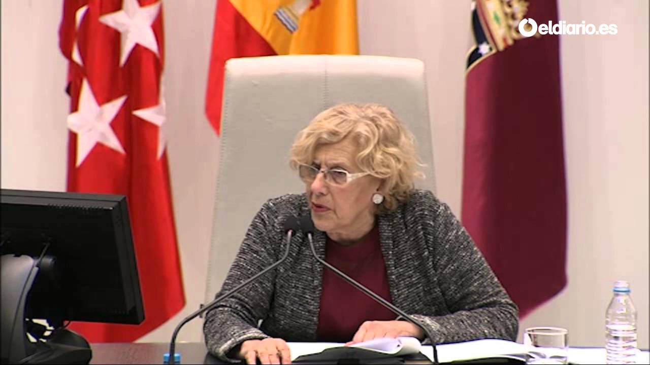 Carmena y Aguirre se enzarzan en una discusión en el pleno del ayuntamiento