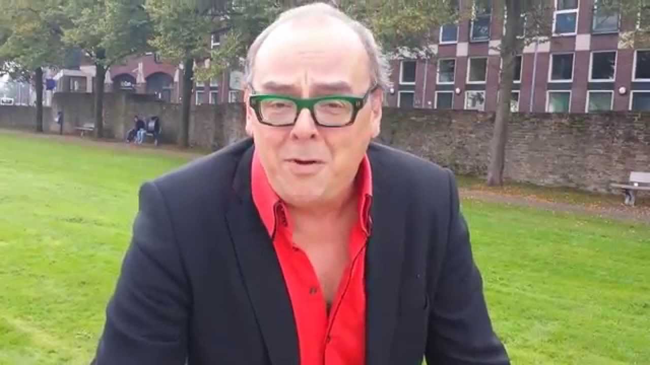 Dag 40 - De Buitenpianist van Cultuurschip Thor meets Jazz Singer Ronald Douglas