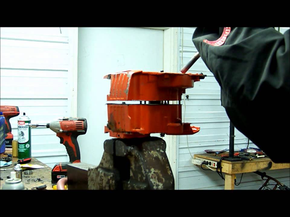 Installing new bearings in a chainsaw crank case