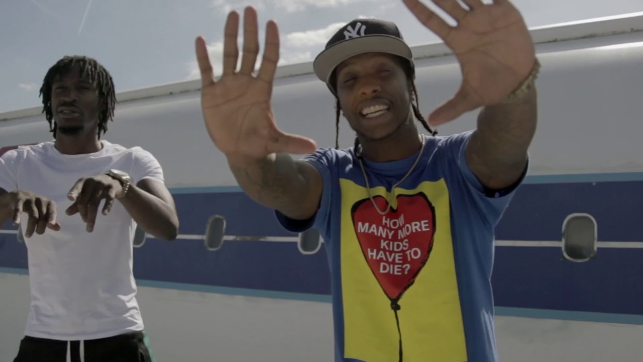 Kommandant Mass Hood Feat TBWhobetta - FRESH OFF THE PLANE
