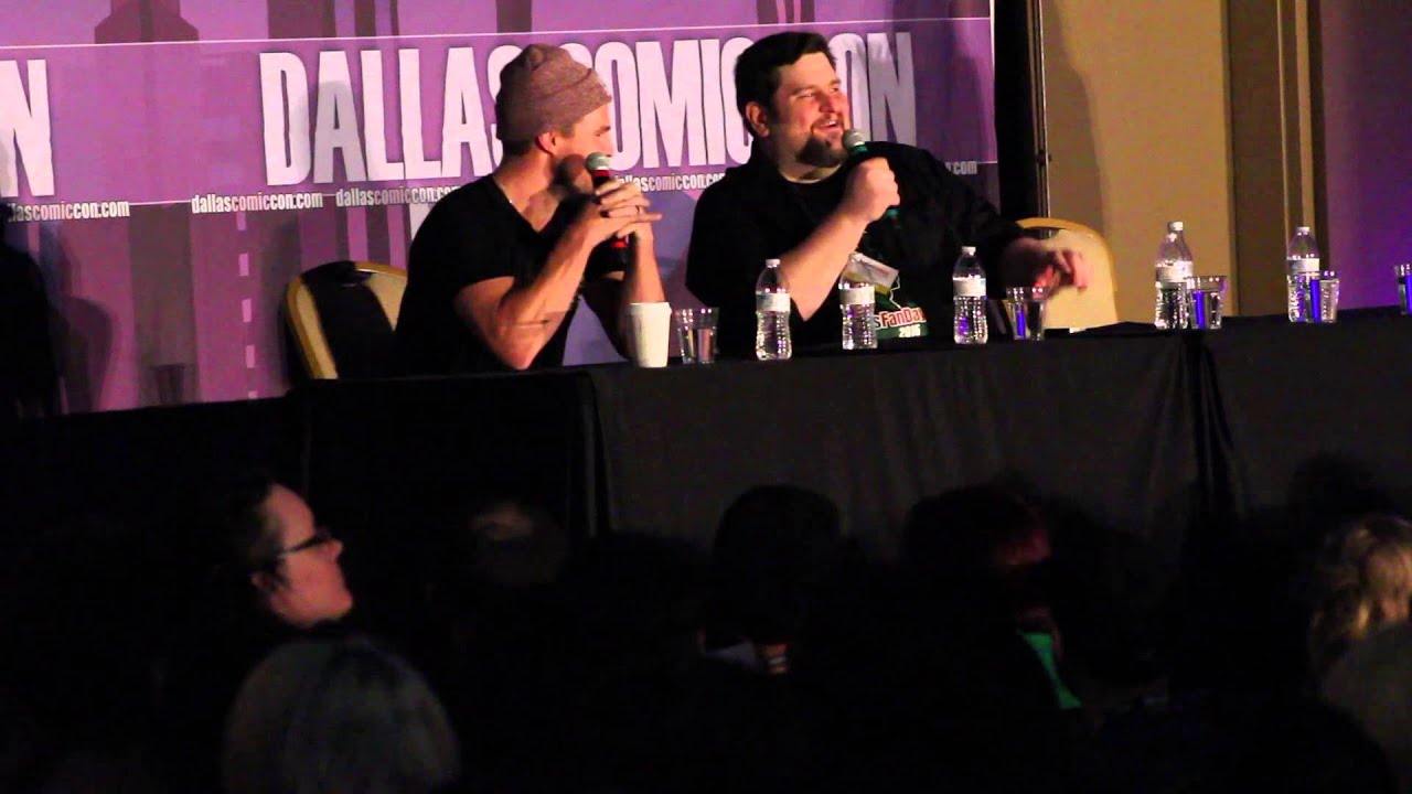 Dallas Comic Con Fan Days: Stephen Amell Q&A