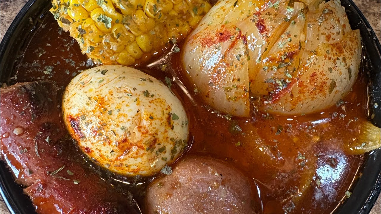 Saturday walk outside 56 degrees🌞I made a  onion boil with corn, sausage,🥚🥚& red baby potatoes . 
