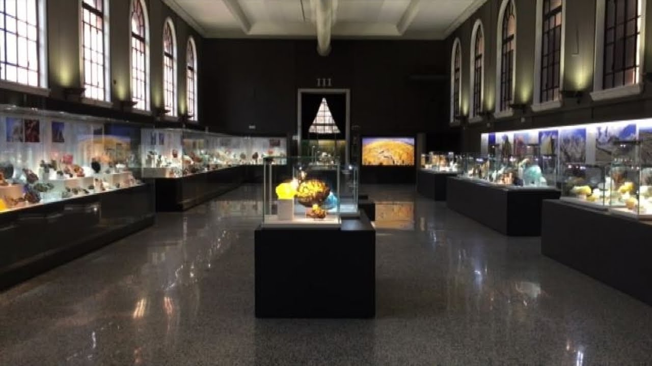 Nuova luce sui minerali al Museo di Storia naturale a Milano