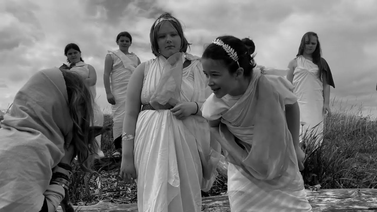 The Cosmic Hamlets: Selected Scenes from Julius Caesar