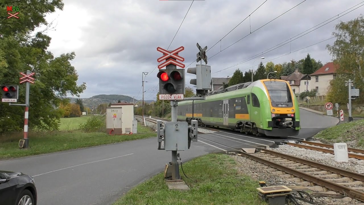 Železniční přejezd Děčín-Nebočady #1 [P2987] - 28.10.2023 / Czech railroad crossing
