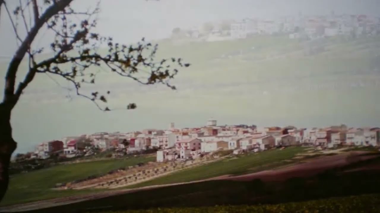 Castelluccio dei Sauri