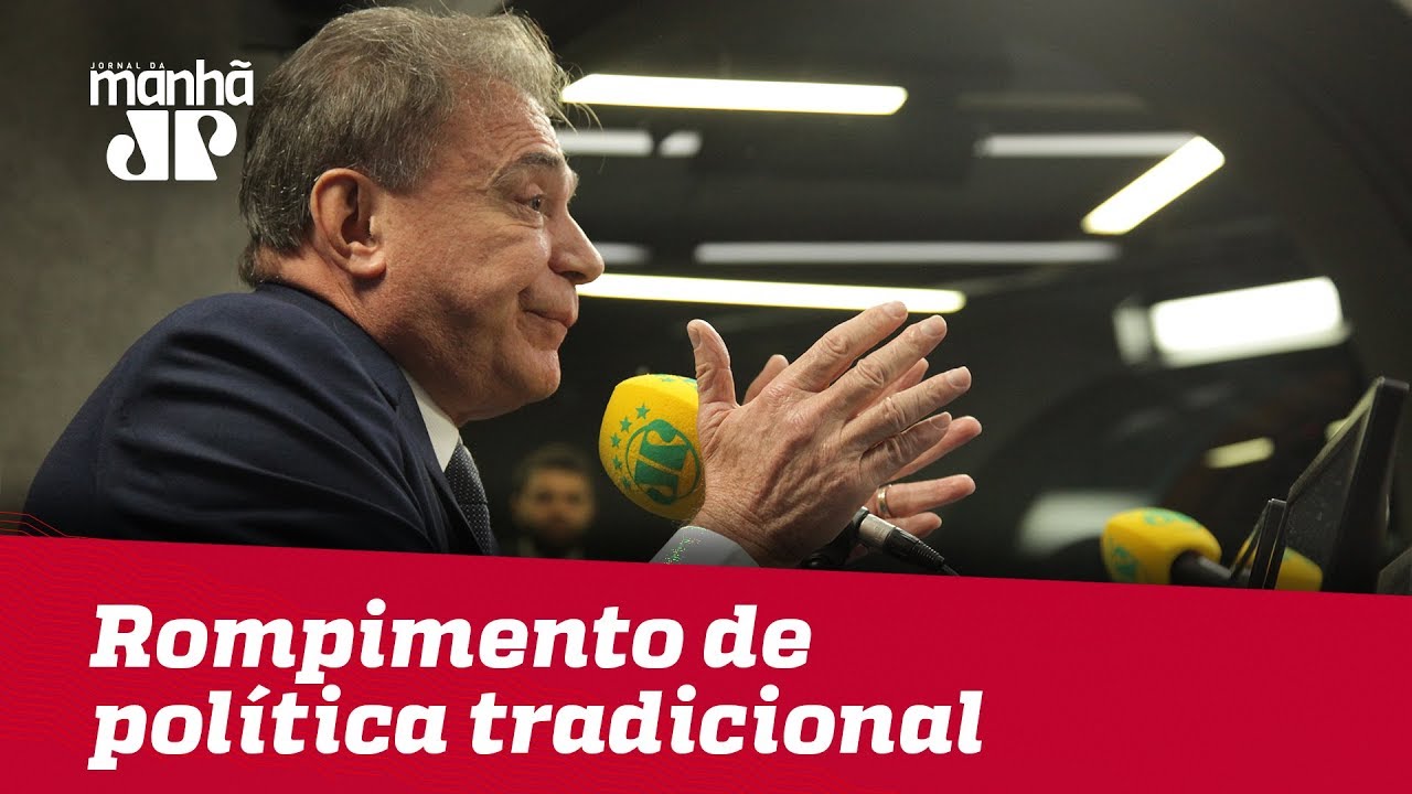 &Aacute;lvaro Dias defende rompimento de pol&iacute;tica tradicional e que contesta tal modelo