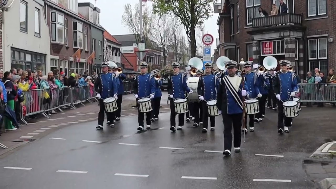 Bloemencorso Bollenstreek - van Limburg Stirum band