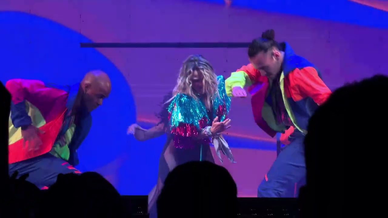Fey - El, Bajo el arcoiris, fiebre del sabado & media naranja (Hits tour arena monterrey 28/03/2025)