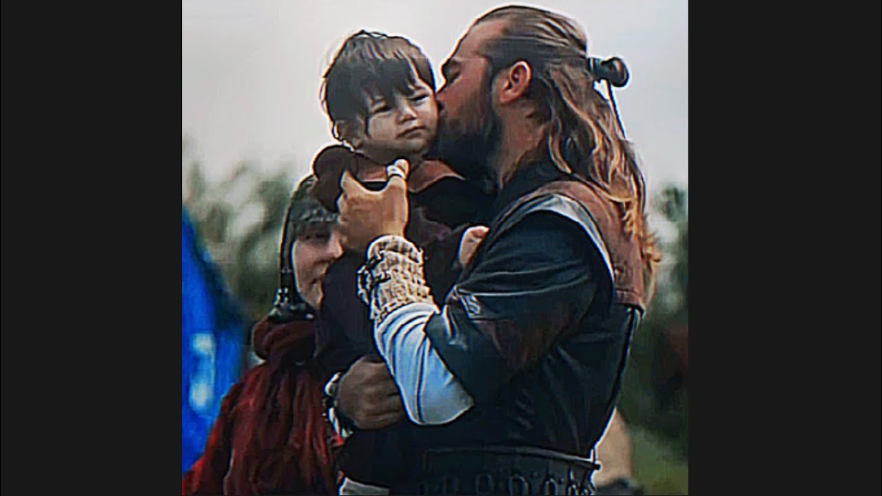 &hearts;️Ertugrul and Savci cute scene at Halime&rsquo;s grave &hearts;️