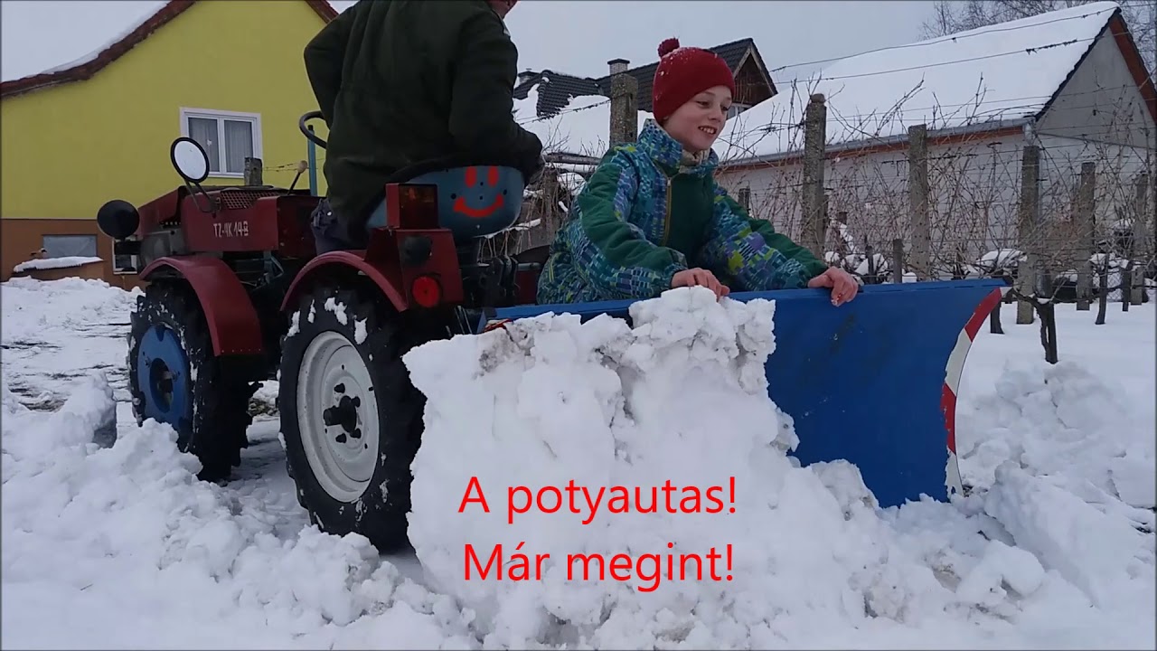 ❄Snow plowing with Tz4K☃️/Hótolás 2018 Nagylózs Tz4K kistraktorral🌬