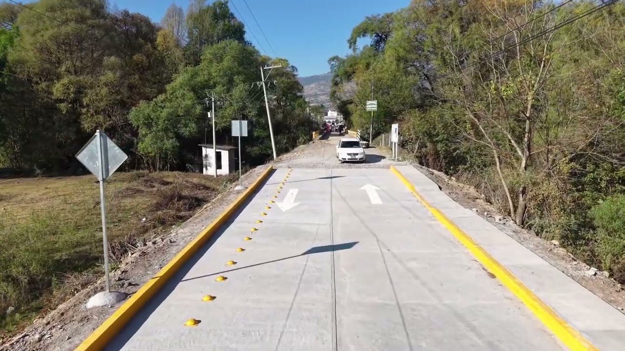 Pavimentación de concreto hidráulico en  san Miguel Lado San Juan a Mixtepec región mixteca 