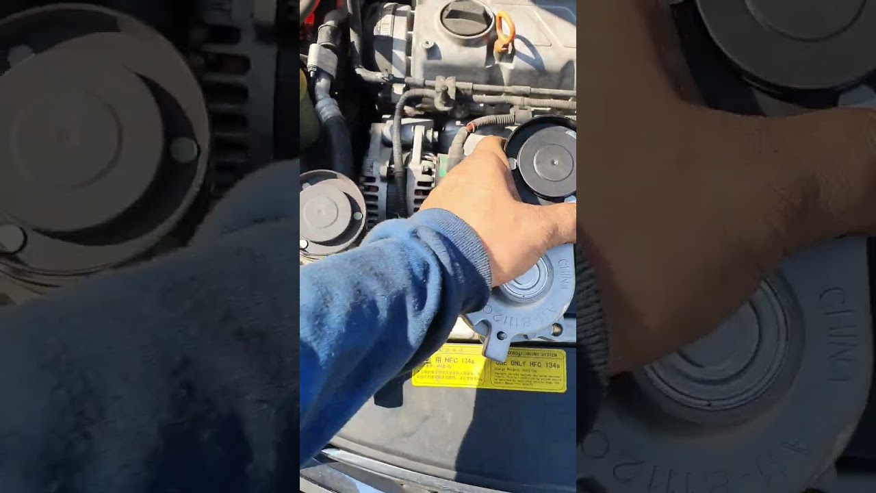 Chery Tiggo 2: Como reemplazar templador principal y banda de la bomba hidraulica.
